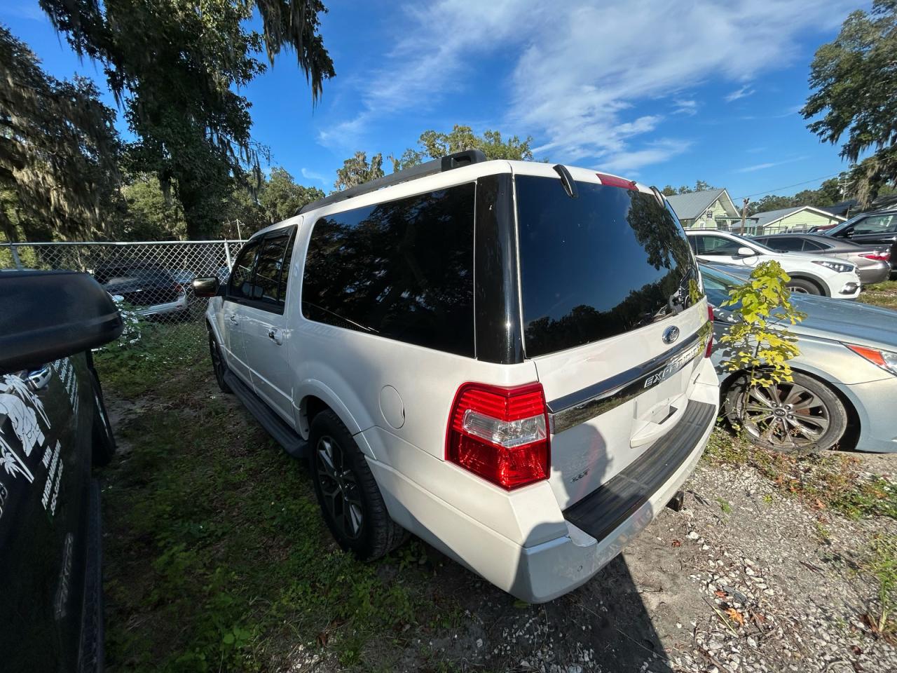 FORD EXPEDITION EL XLT