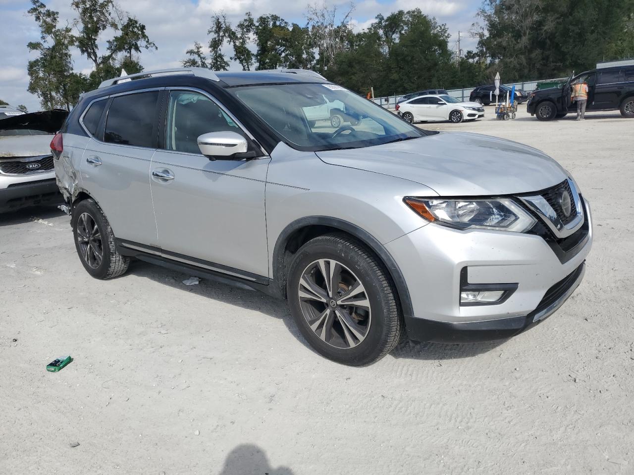 NISSAN ROGUE S