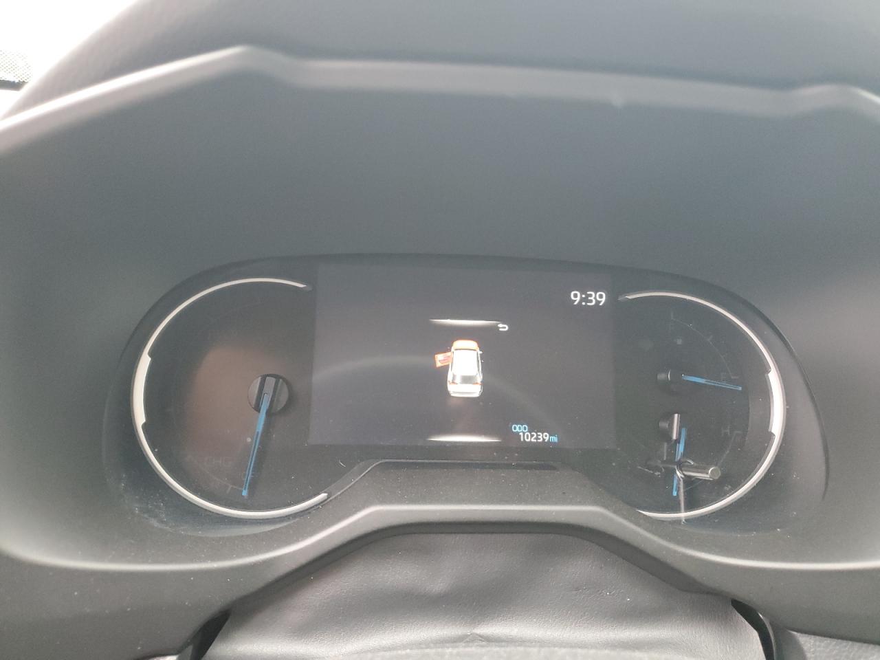 TOYOTA RAV4 XLE PREMIUM