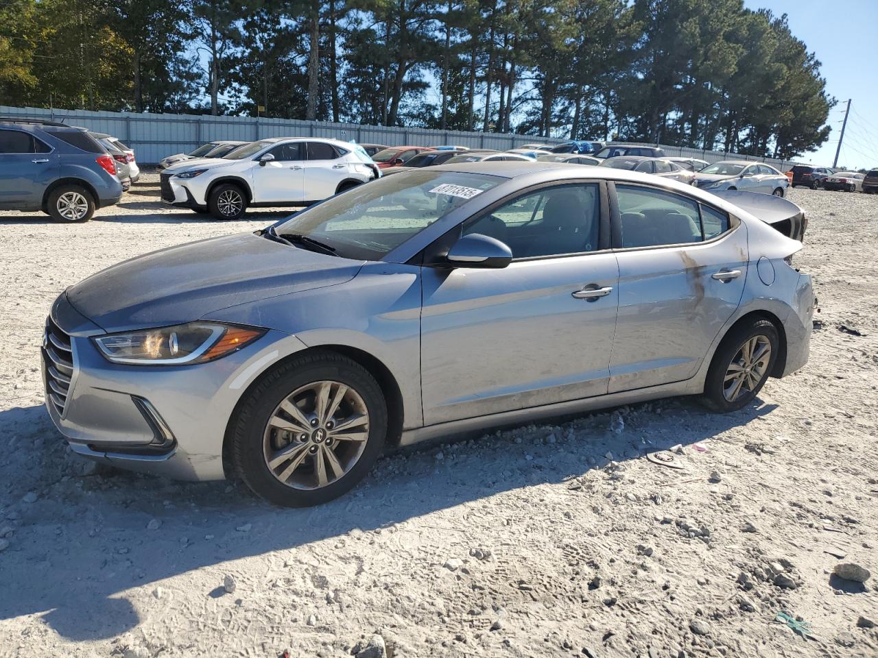HYUNDAI ELANTRA SE
