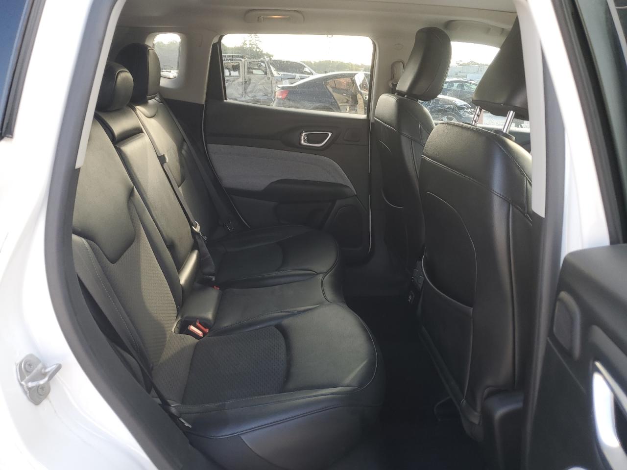 JEEP COMPASS LATITUDE