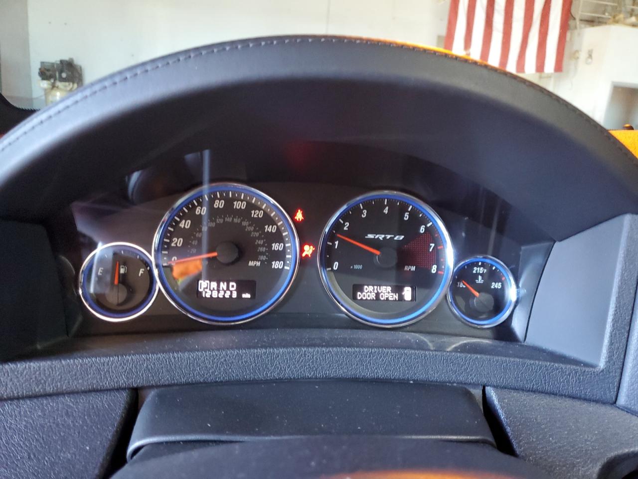 JEEP GRAND CHEROKEE SRT-8