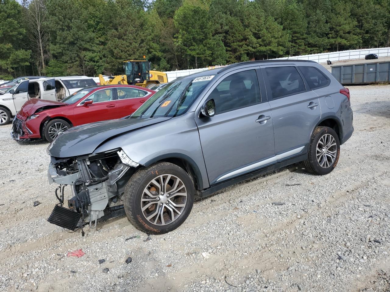 MITSUBISHI OUTLANDER SE