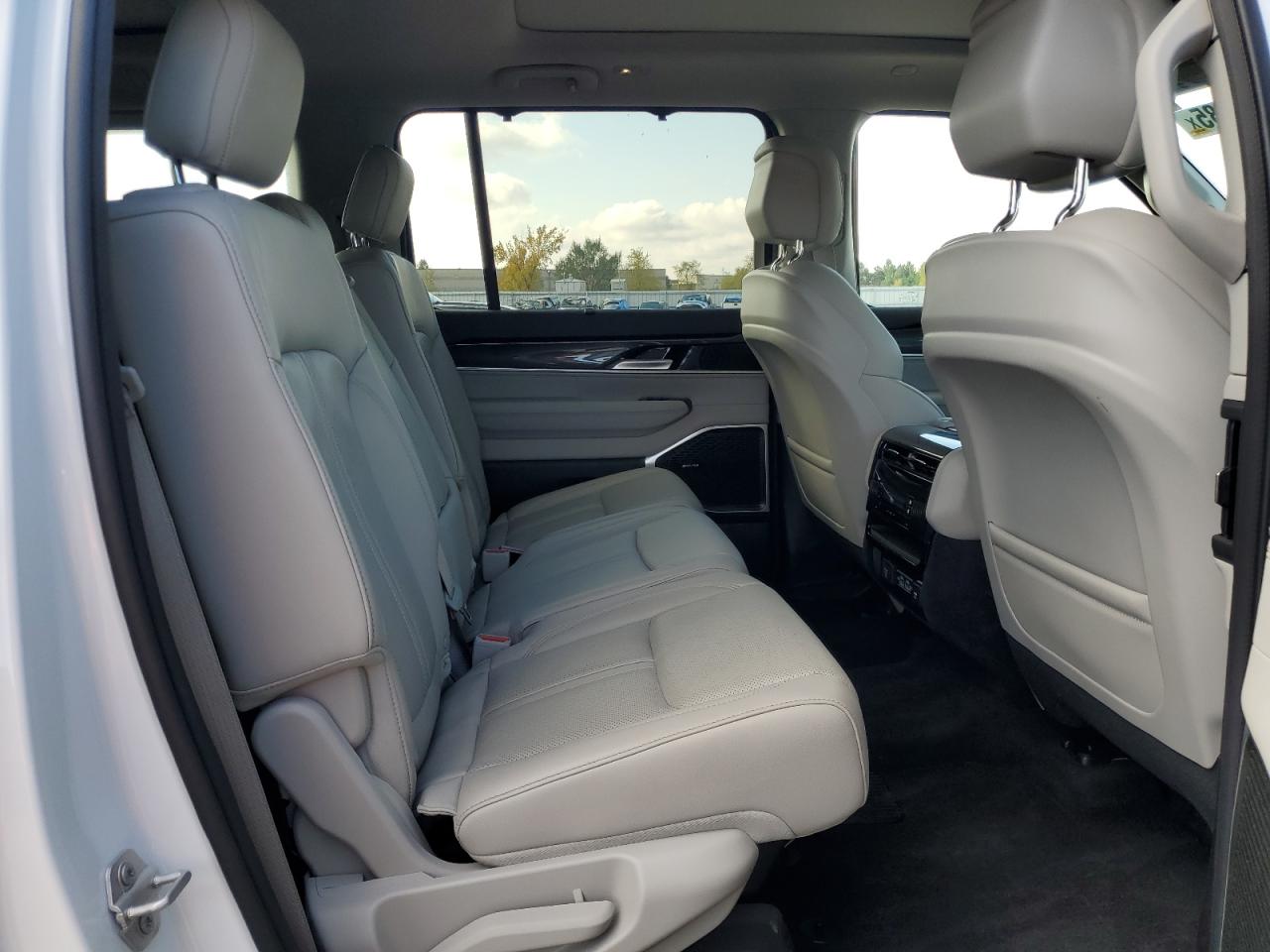 JEEP WAGONEER SERIES I