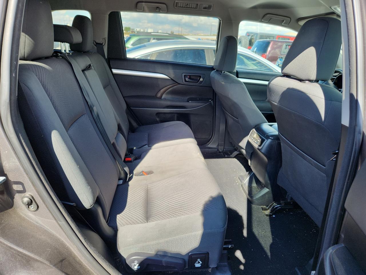 TOYOTA HIGHLANDER HYBRID