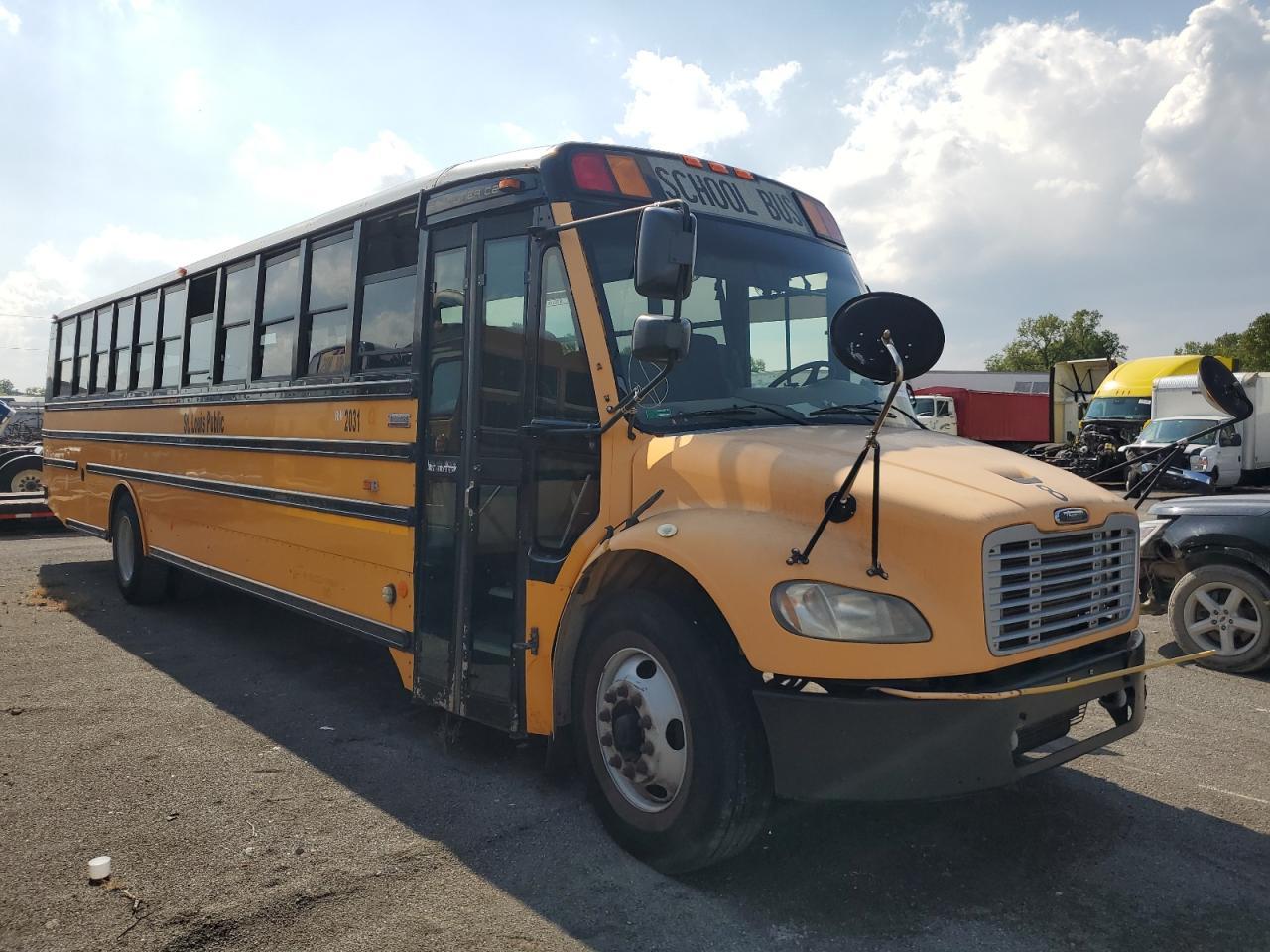 Lot #3271688337 2009 FREIGHTLINER CHASSIS B2