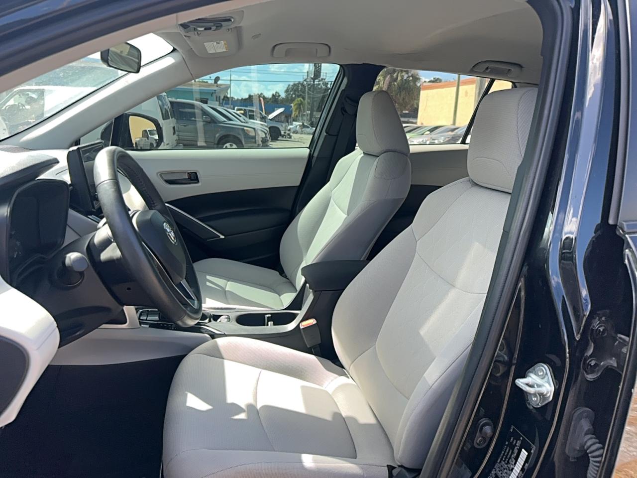 TOYOTA COROLLA CROSS LE