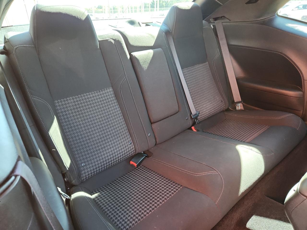 DODGE CHALLENGER SXT