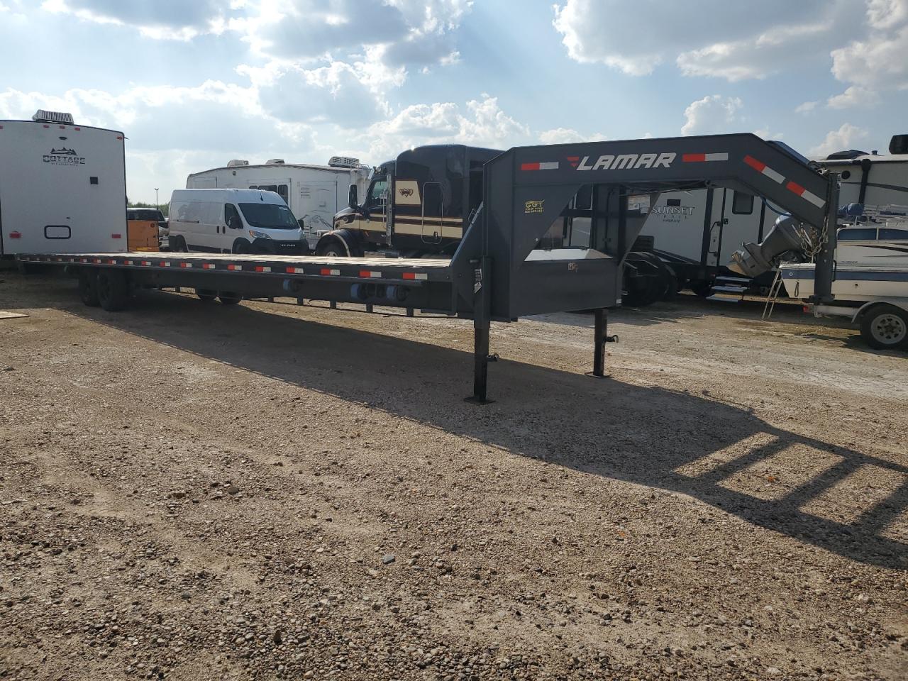 Lot #3271619377 2025 LAMAR UNKNOWN