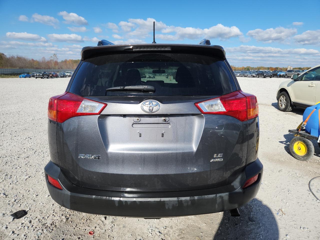TOYOTA RAV4 LE