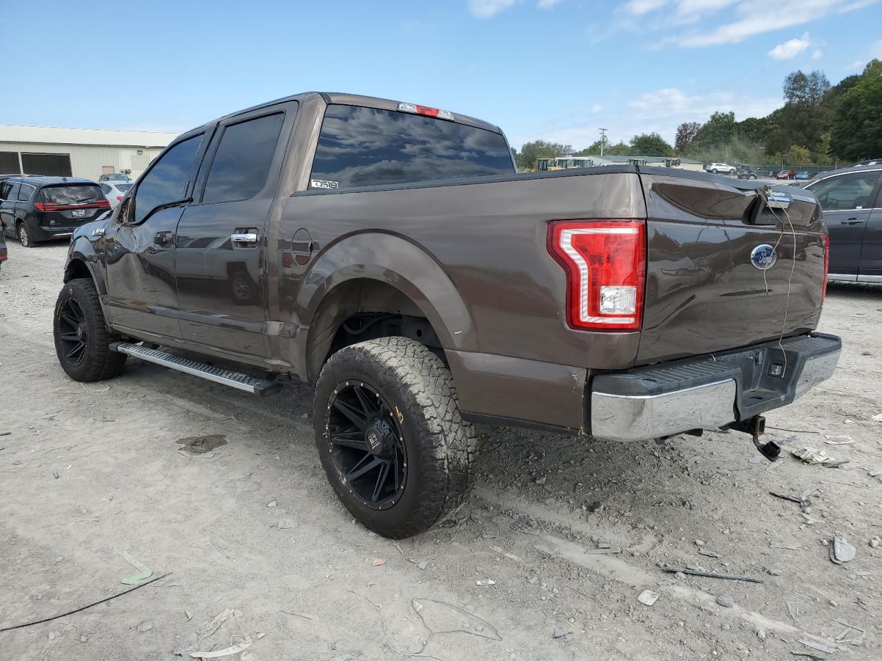 FORD F-150 SUPERCREW