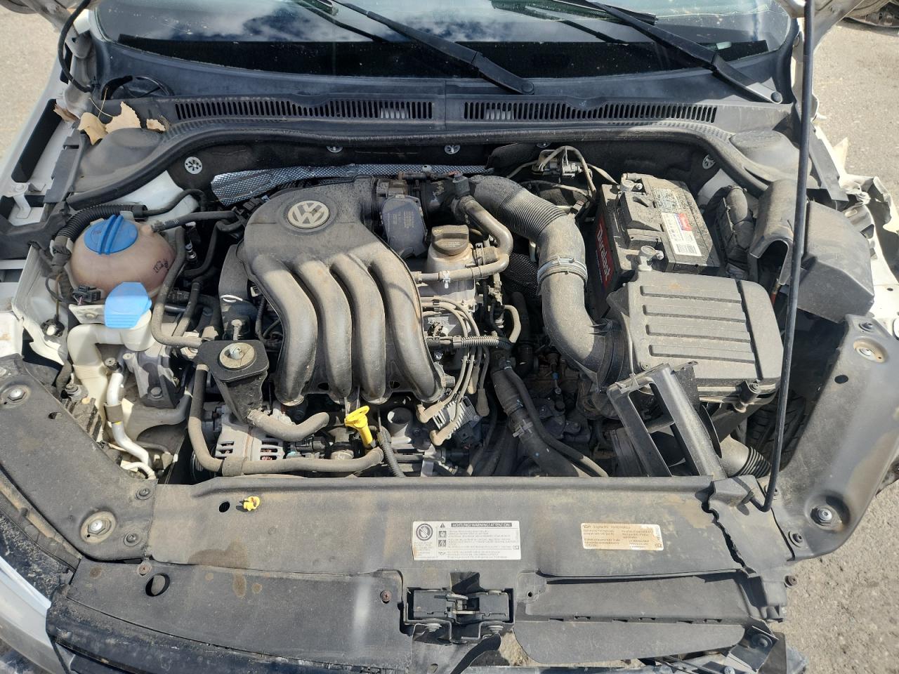 VOLKSWAGEN JETTA BASE