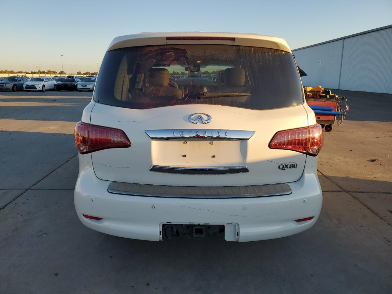 INFINITI QX80