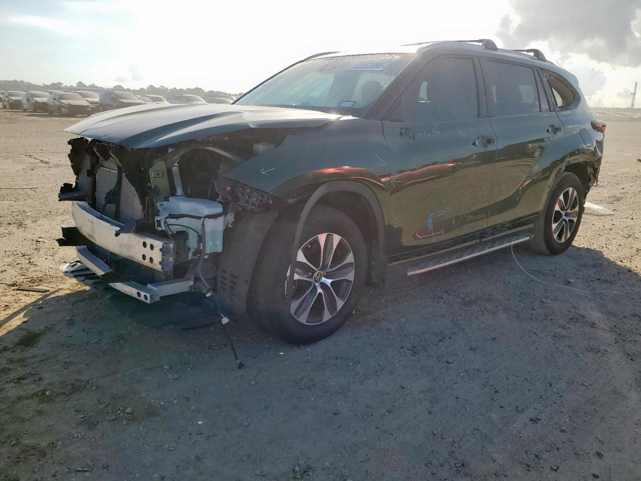 TOYOTA HIGHLANDER LE