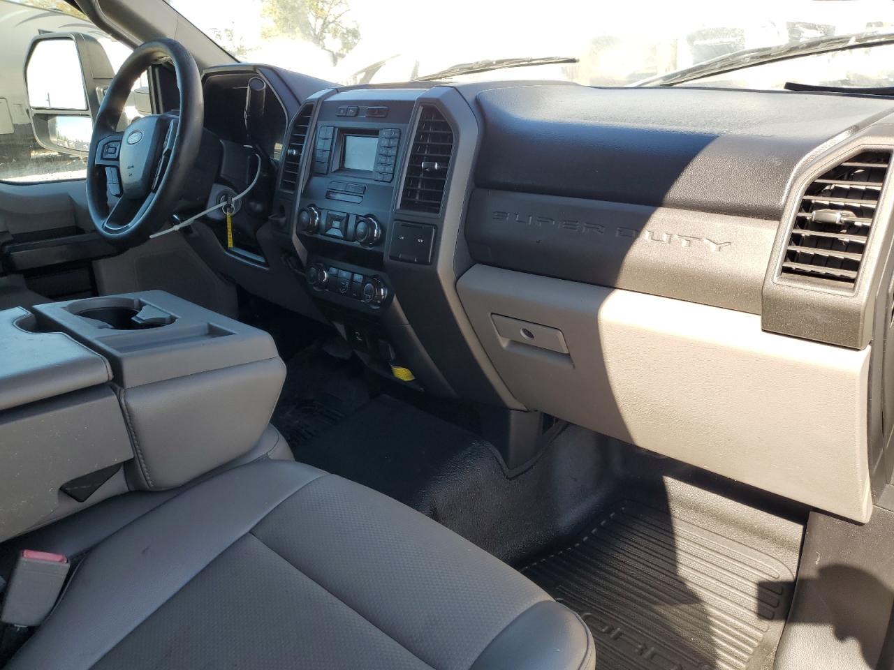 FORD F-350 SUPER DUTY