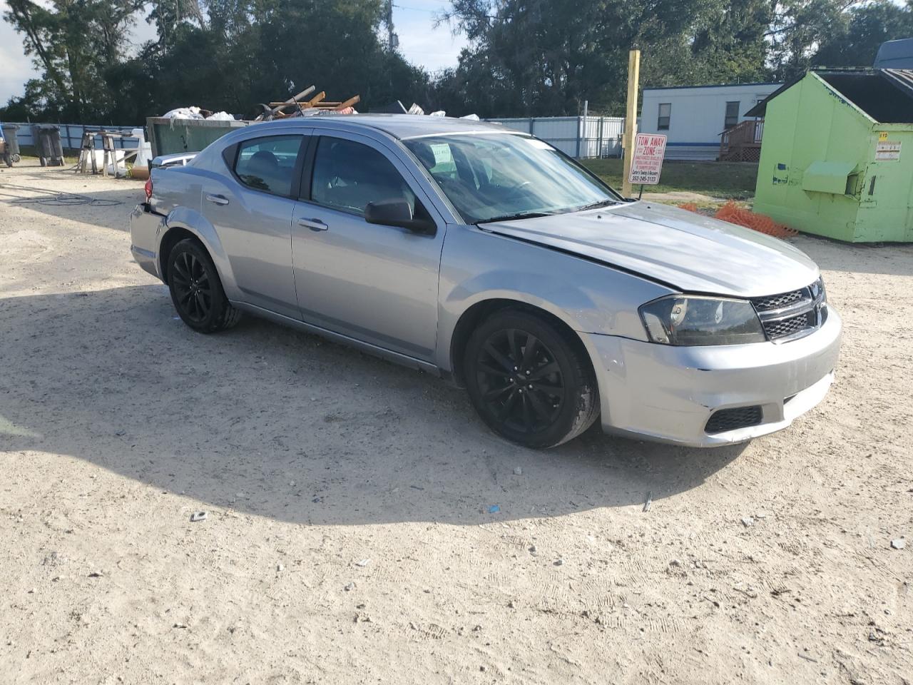 DODGE AVENGER SE