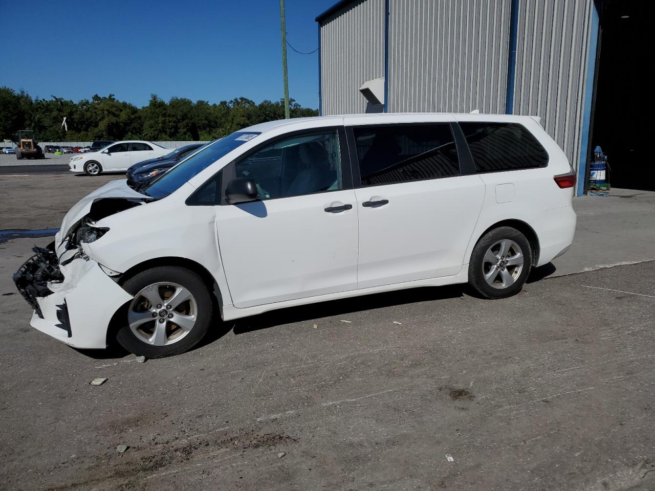 TOYOTA SIENNA