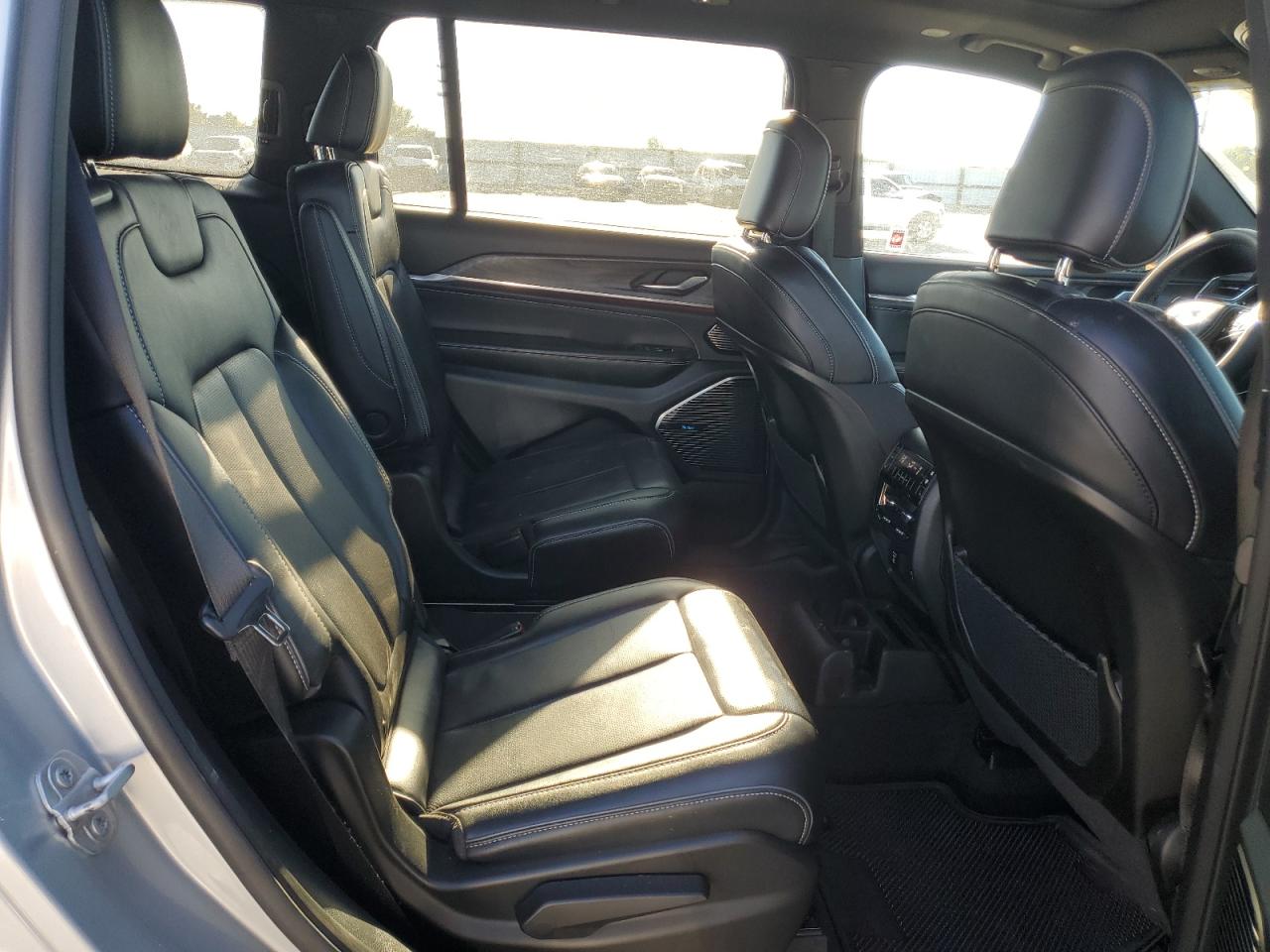 JEEP GRAND CHEROKEE L OVERLAND