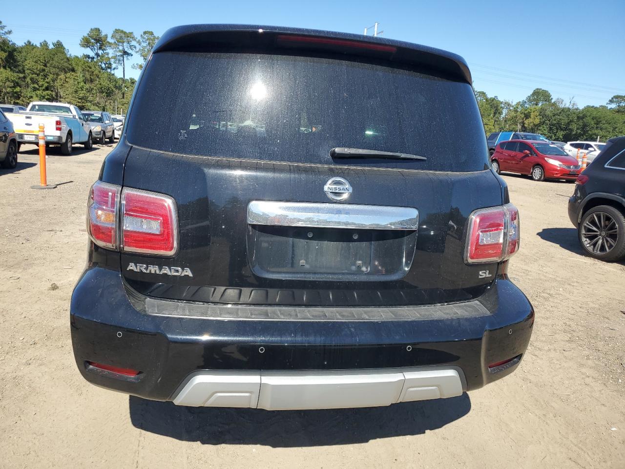 NISSAN ARMADA SV