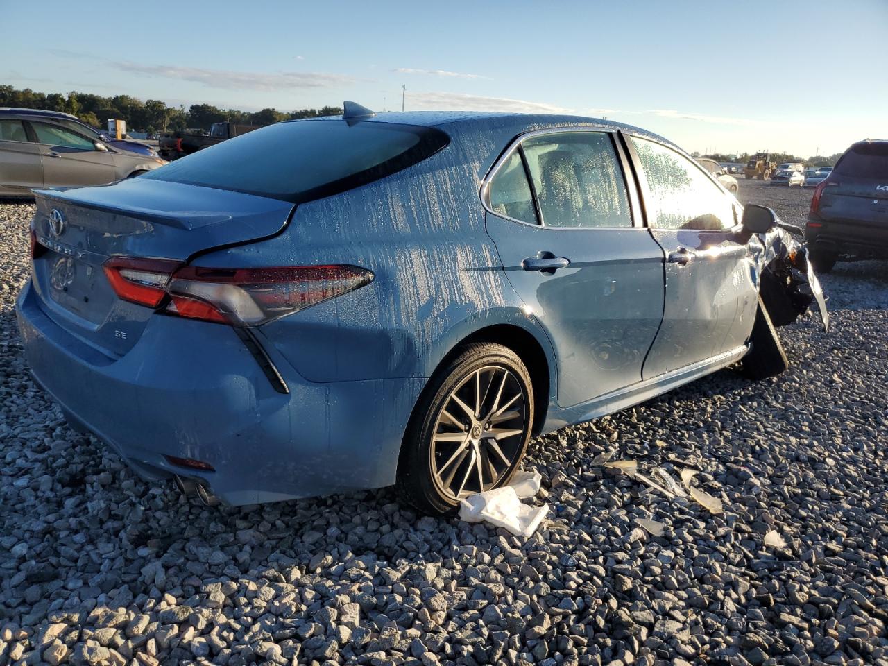 TOYOTA CAMRY SE NIGHT SHADE