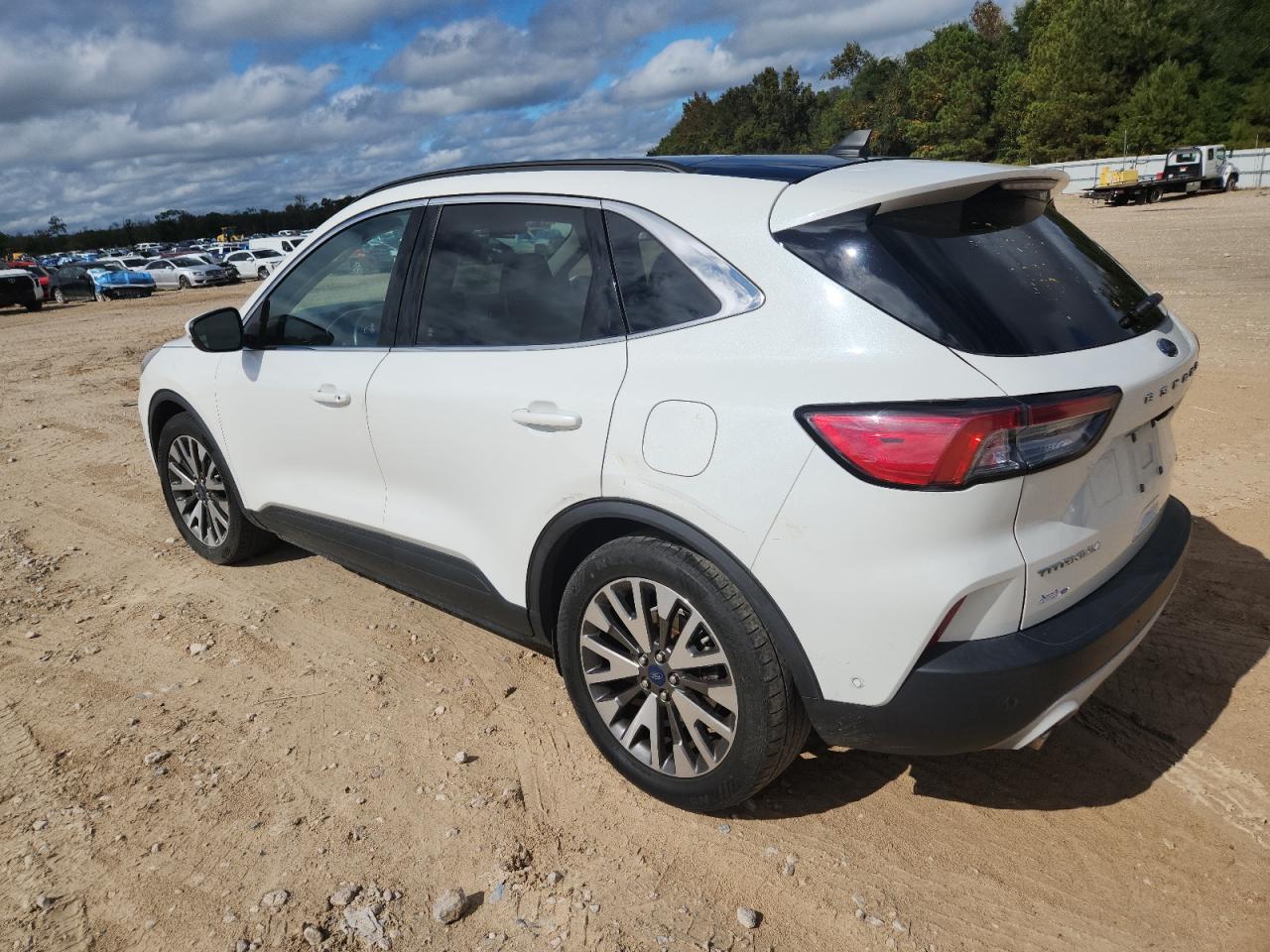 FORD ESCAPE TITANIUM