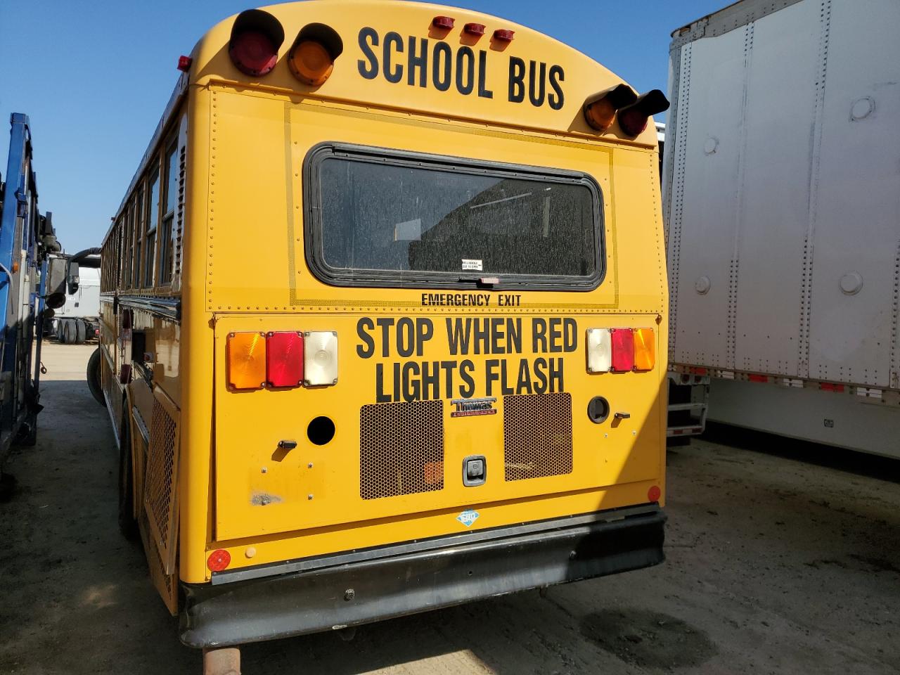 Lot #3260376591 2011 THOMAS SAF-T-LINER HDX