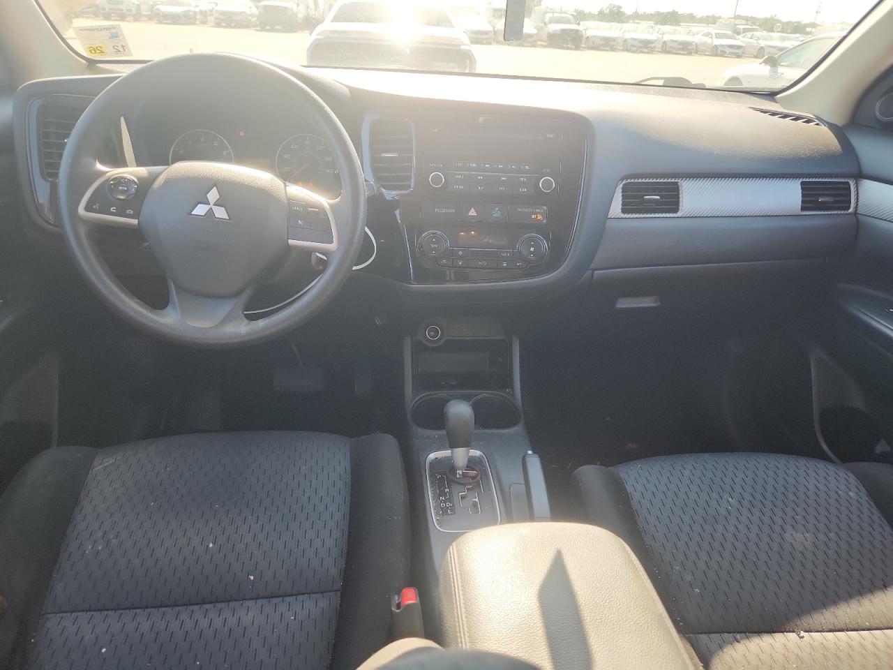 MITSUBISHI OUTLANDER ES