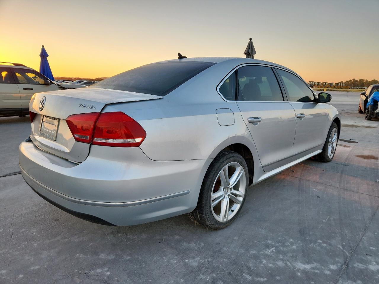 VOLKSWAGEN PASSAT SEL