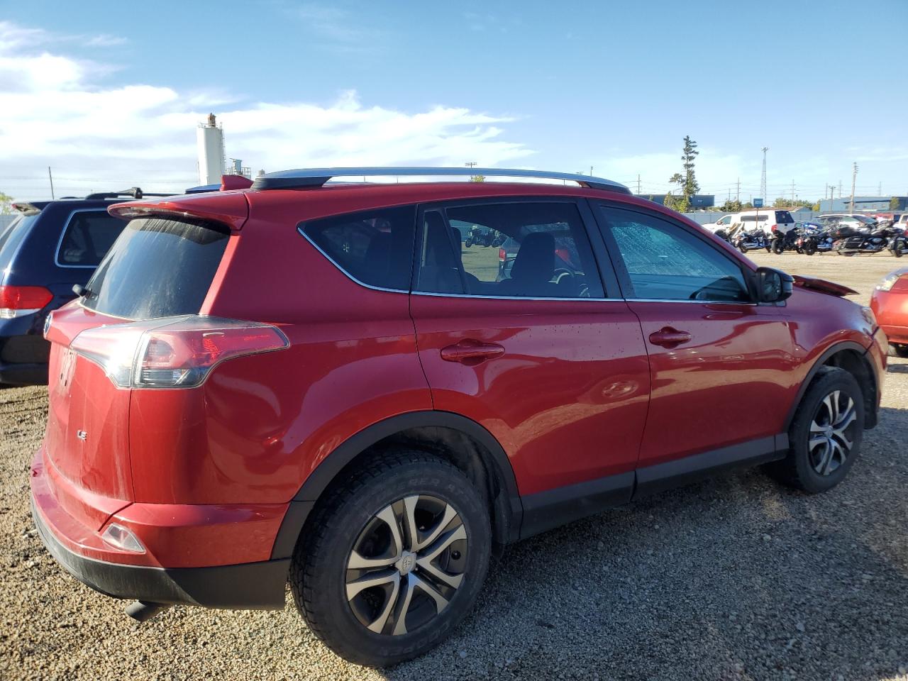 TOYOTA RAV4 LE