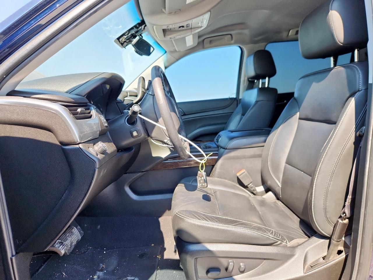 CHEVROLET SUBURBAN C1500 LT