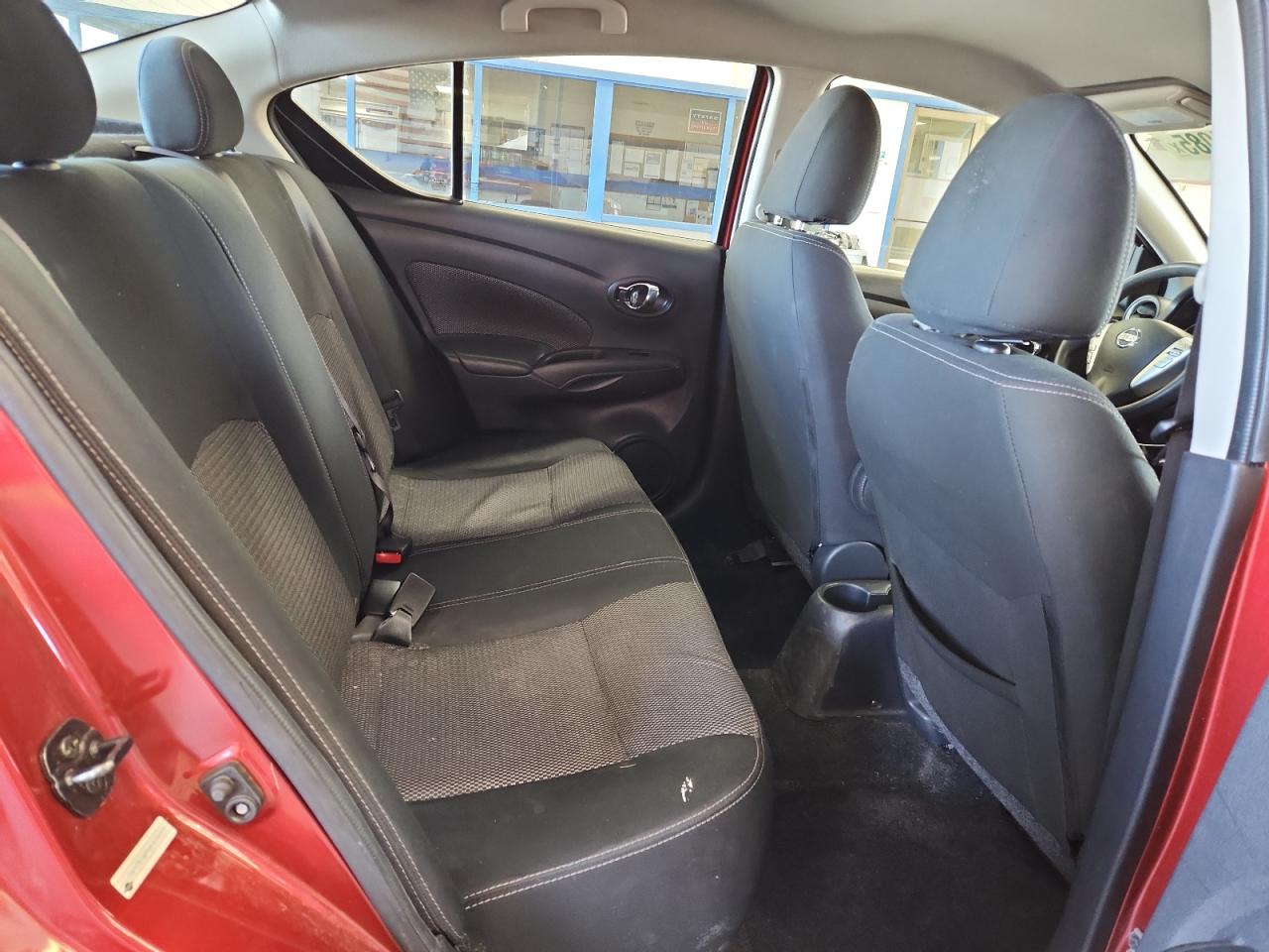NISSAN VERSA S