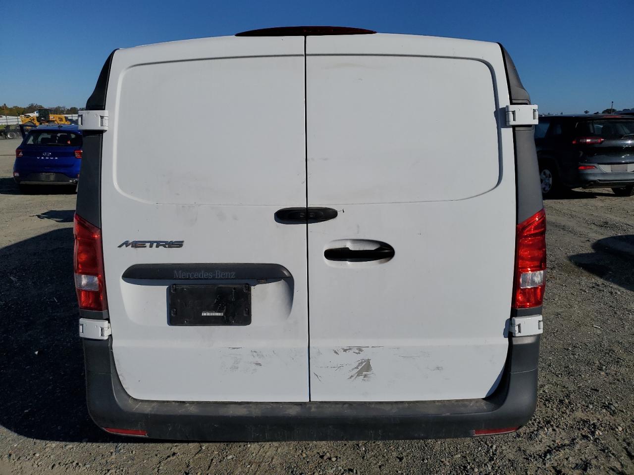 MERCEDES-BENZ METRIS