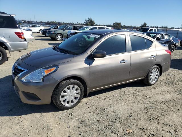 NISSAN VERSA S