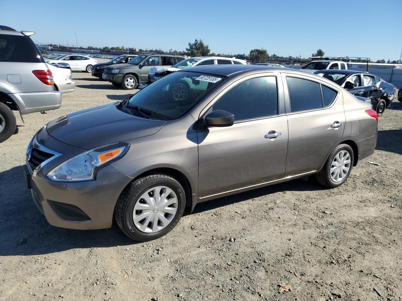 NISSAN VERSA S