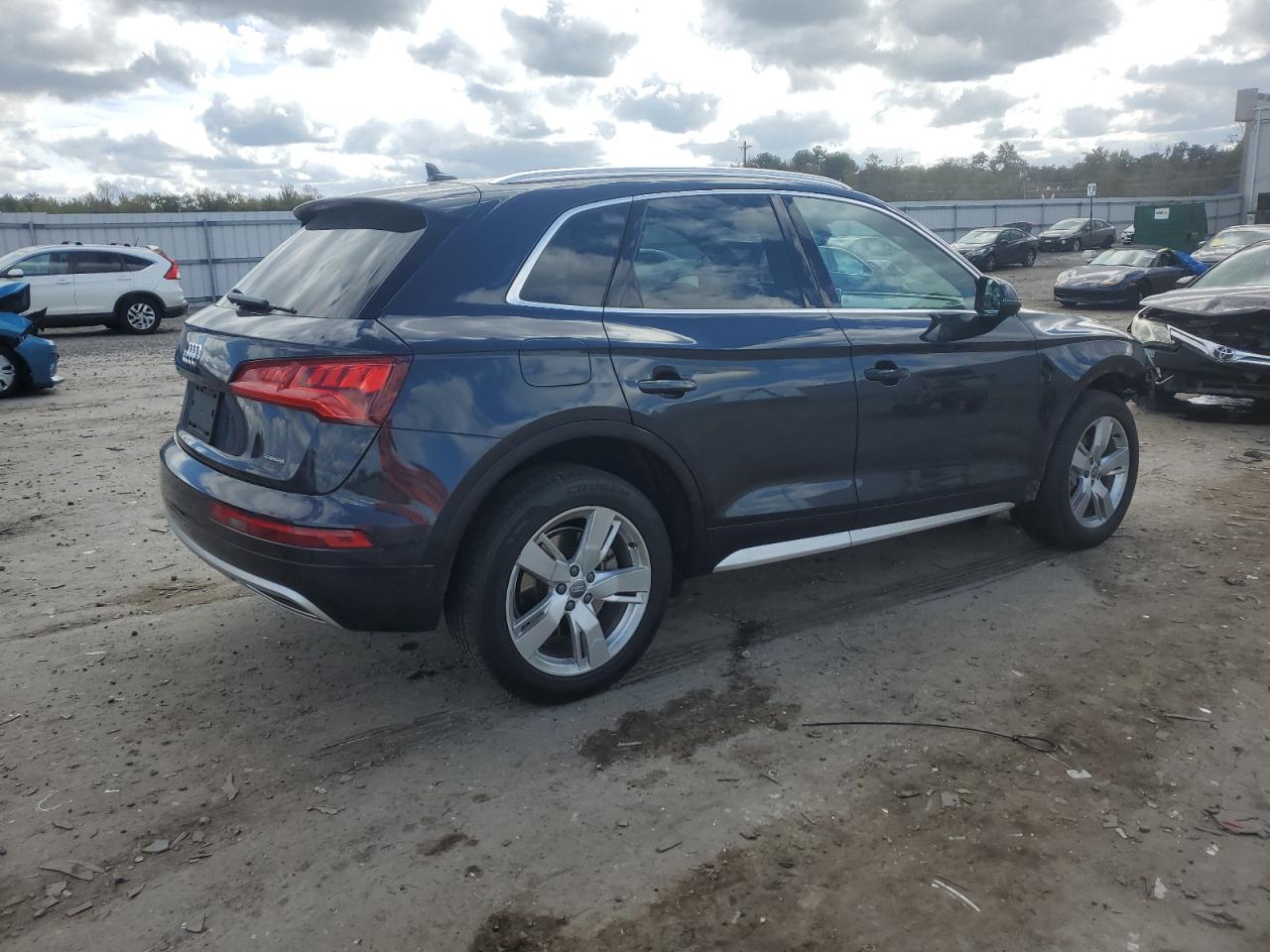 AUDI Q5 PREMIUM PLUS