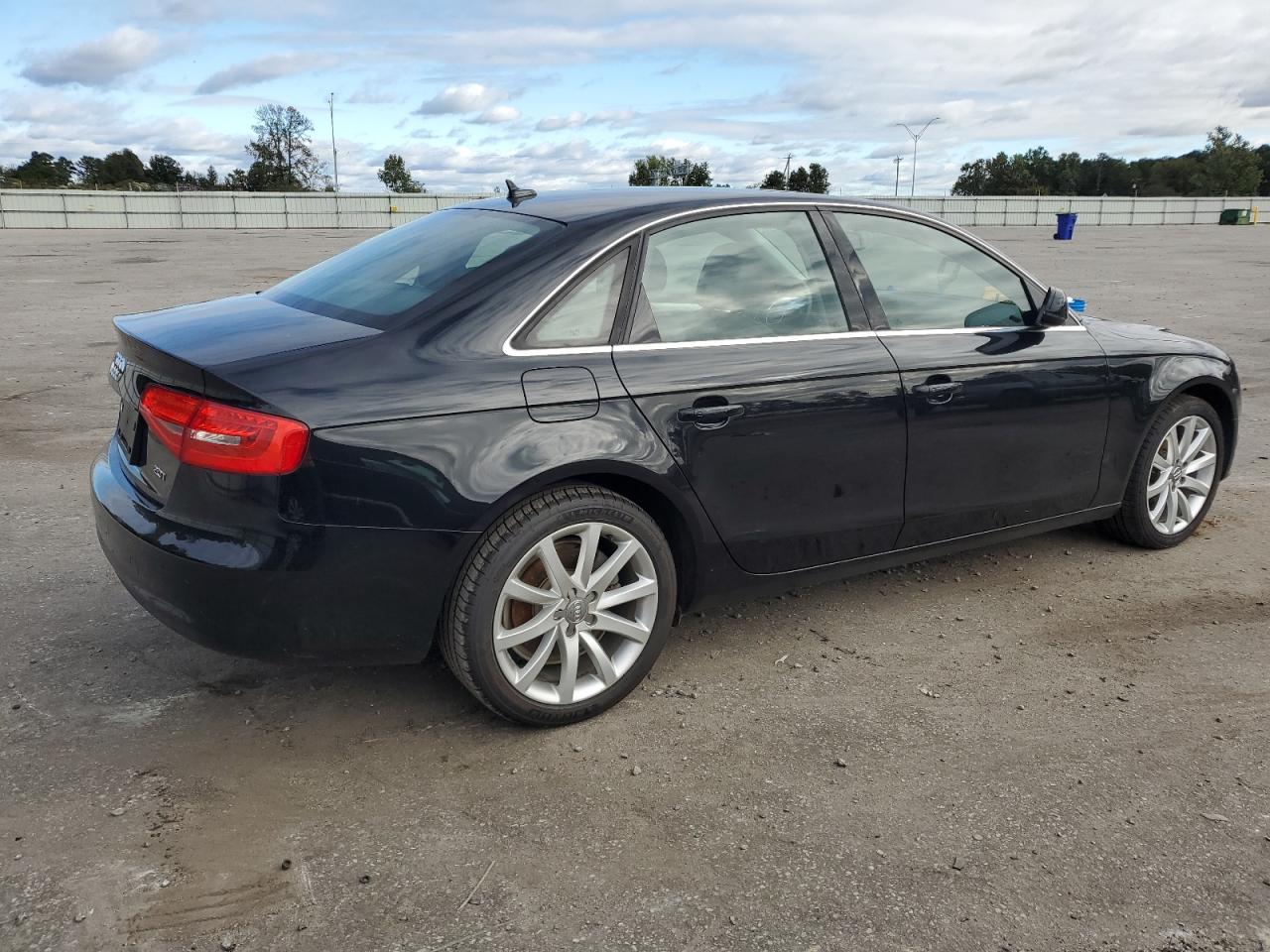 AUDI A4 PREMIUM PLUS