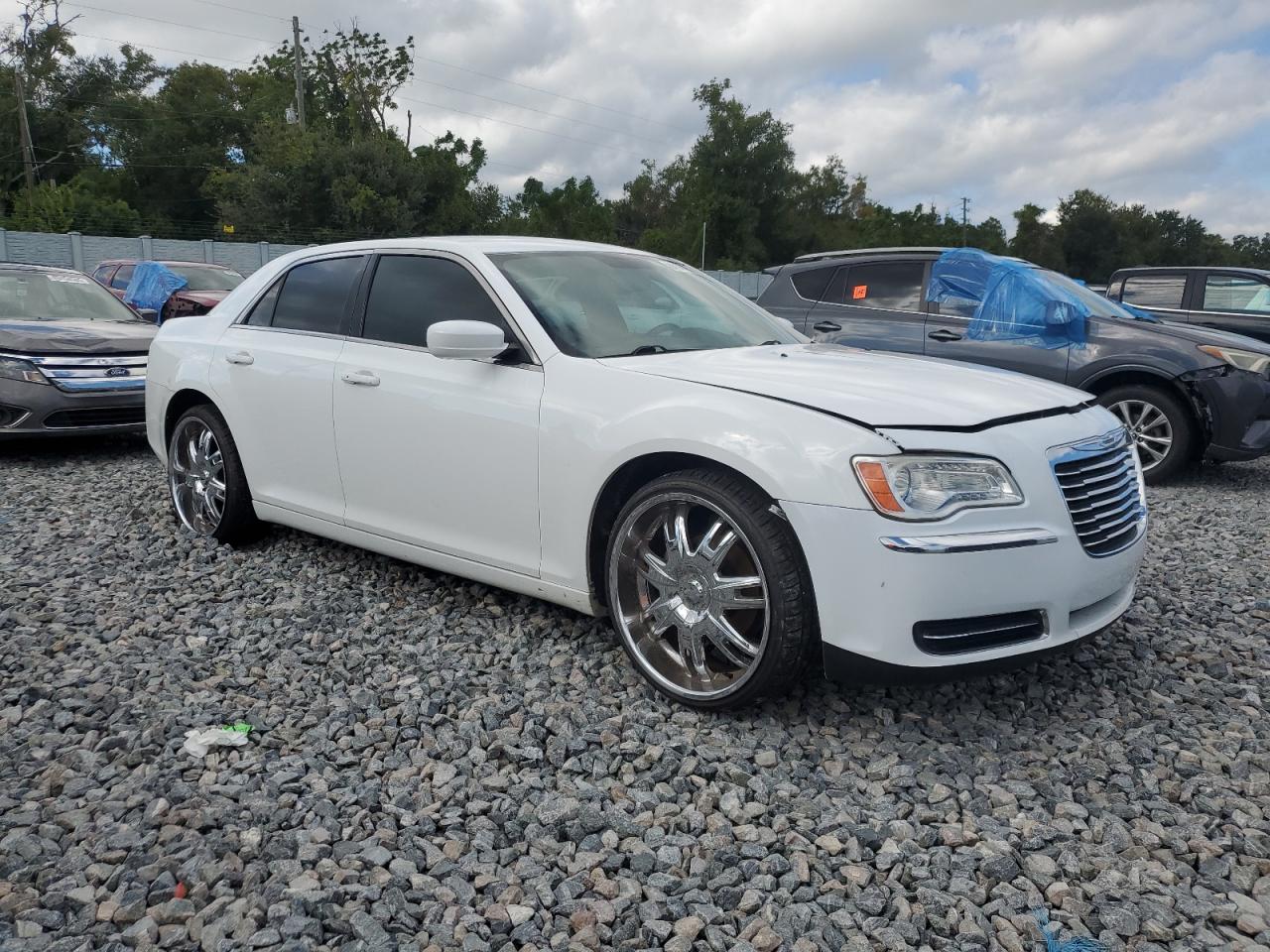 CHRYSLER 300