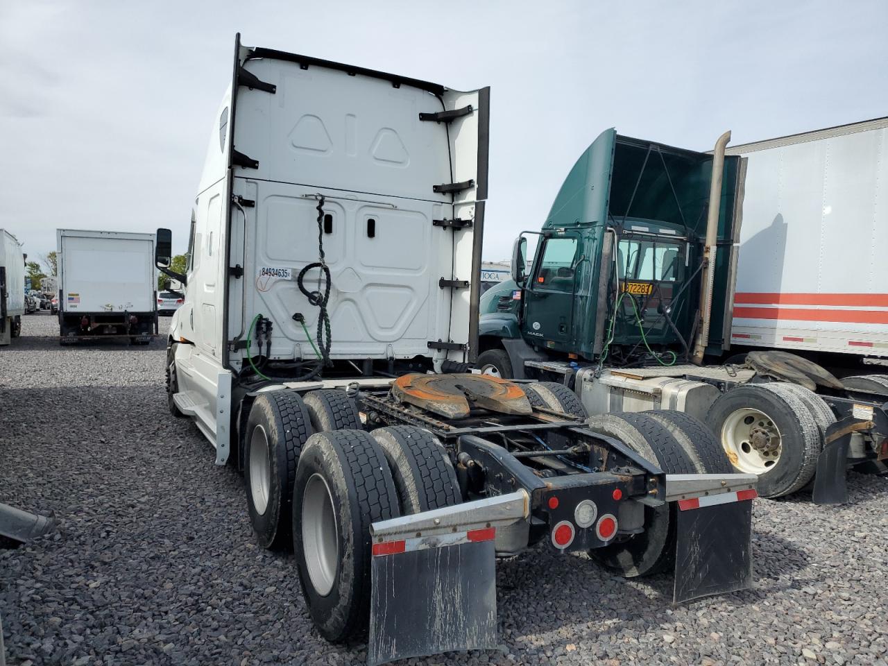 Lot #3273977782 2021 FREIGHTLINER CASCADIA 1