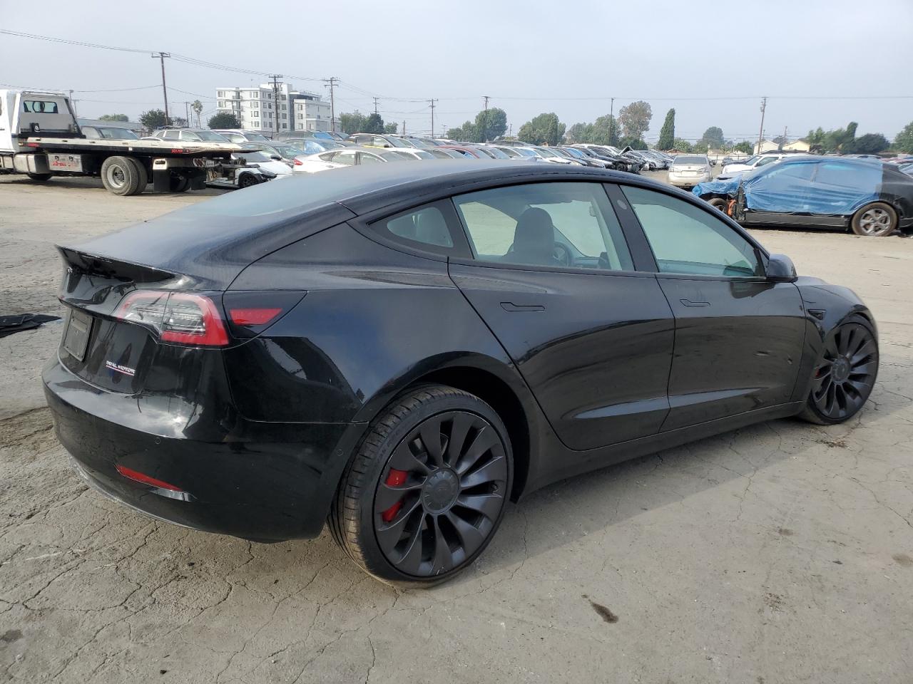 TESLA MODEL 3