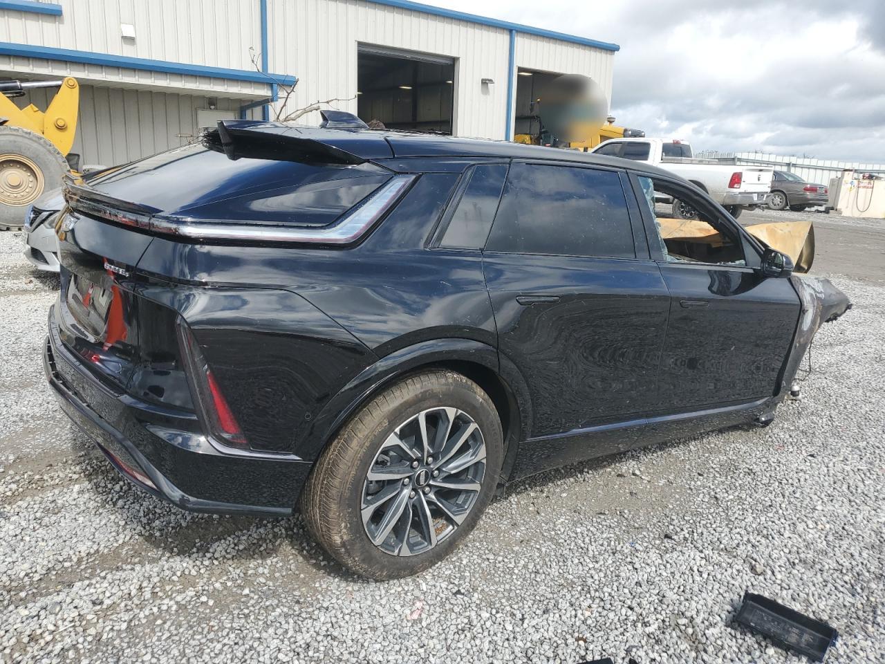 CADILLAC LYRIQ SPORT