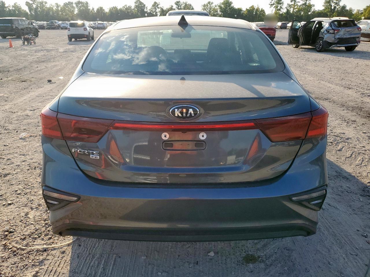KIA FORTE FE