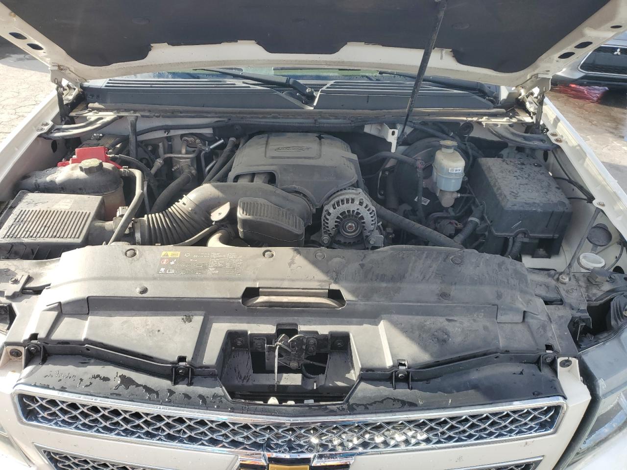 CHEVROLET TAHOE C1500 LTZ