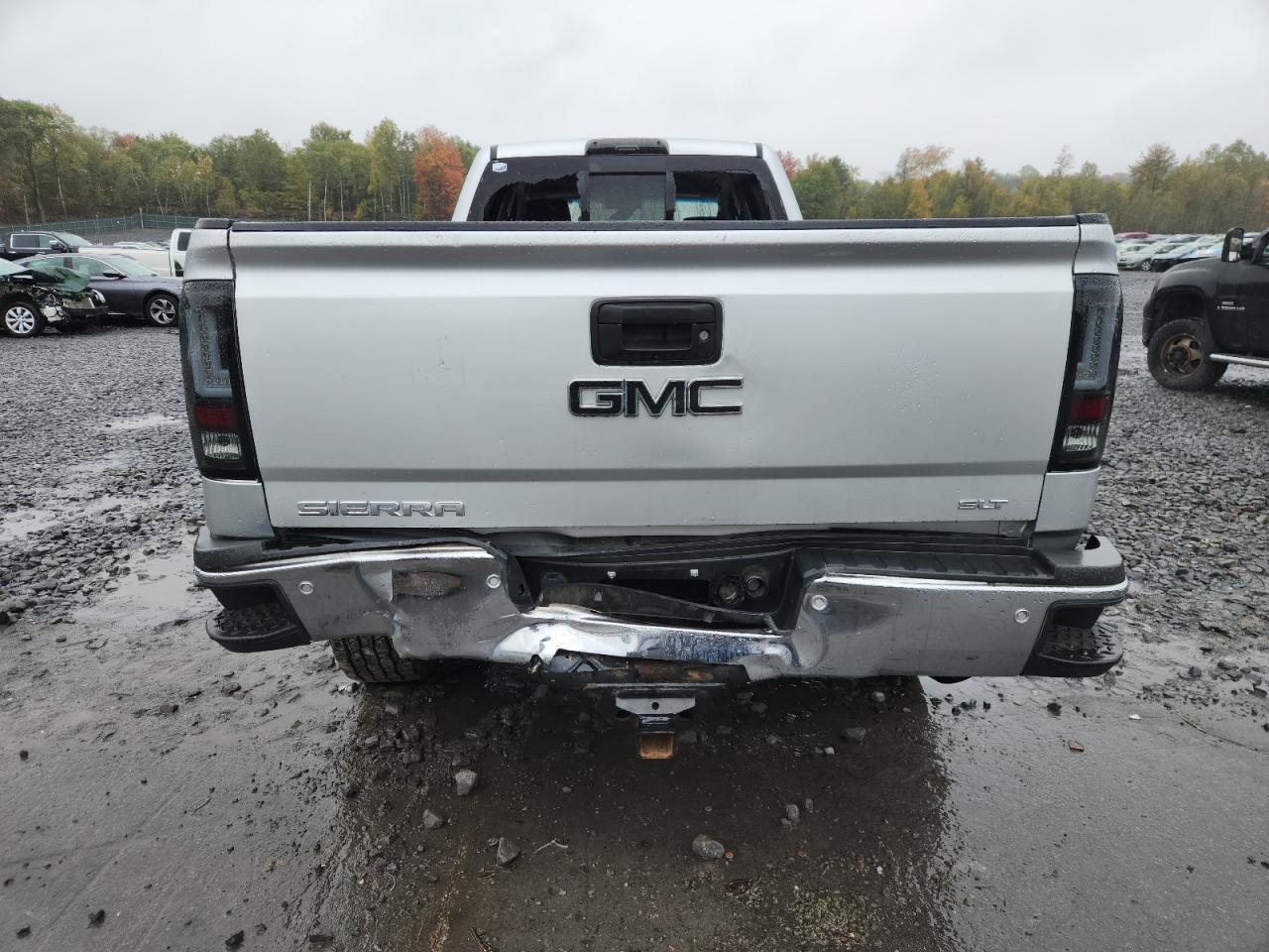 GMC SIERRA K2500 SLT