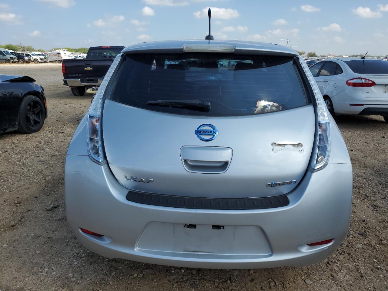 NISSAN LEAF S
