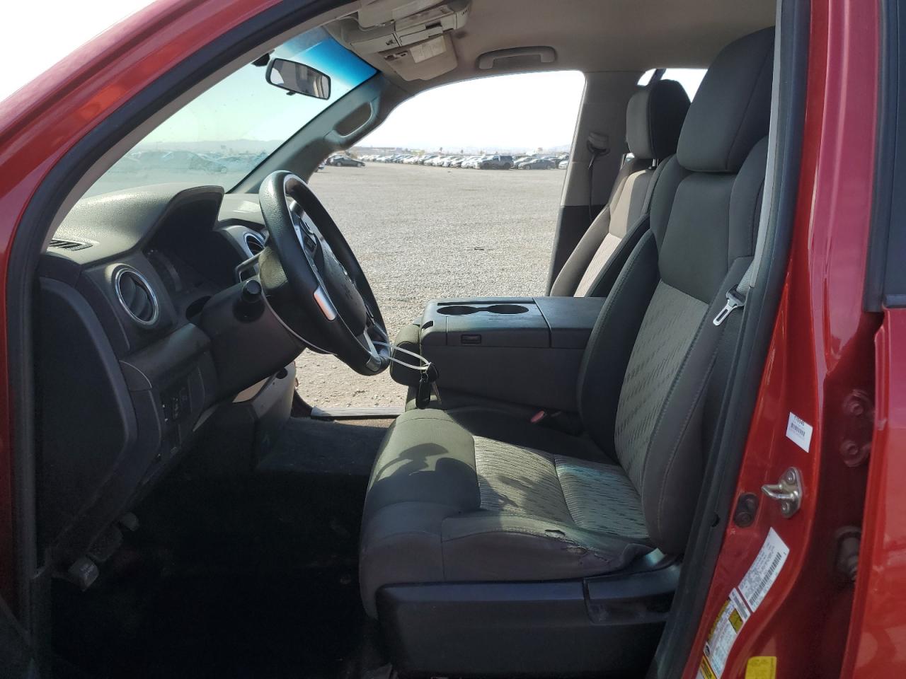 TOYOTA TUNDRA DOUBLE CAB SR