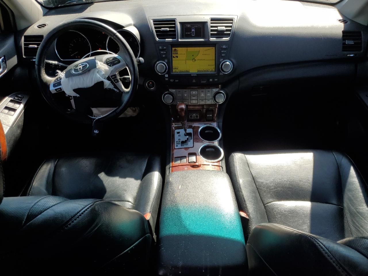 TOYOTA HIGHLANDER LIMITED