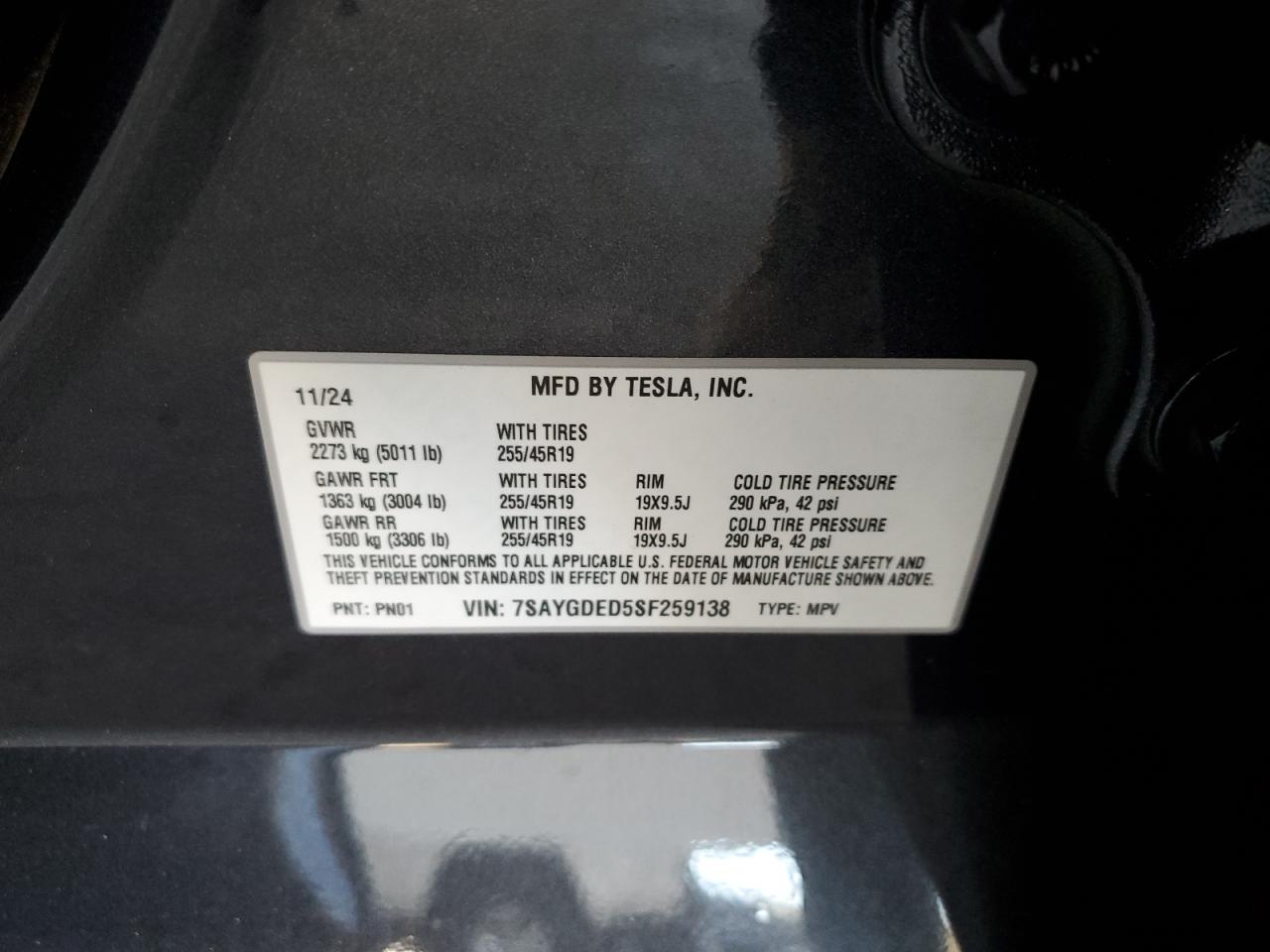 TESLA MODEL Y