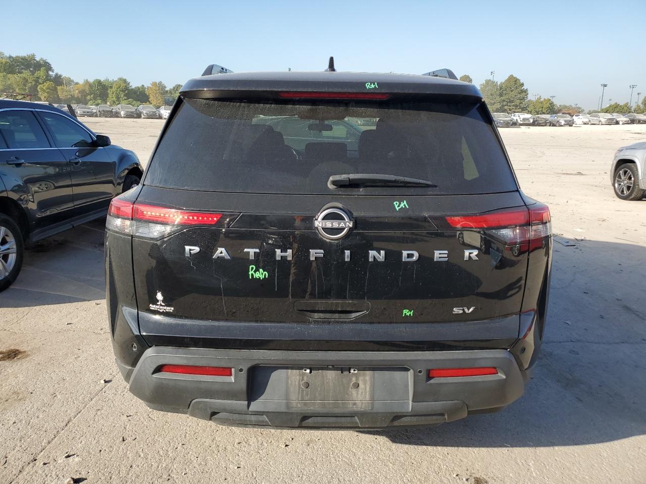 NISSAN PATHFINDER SV