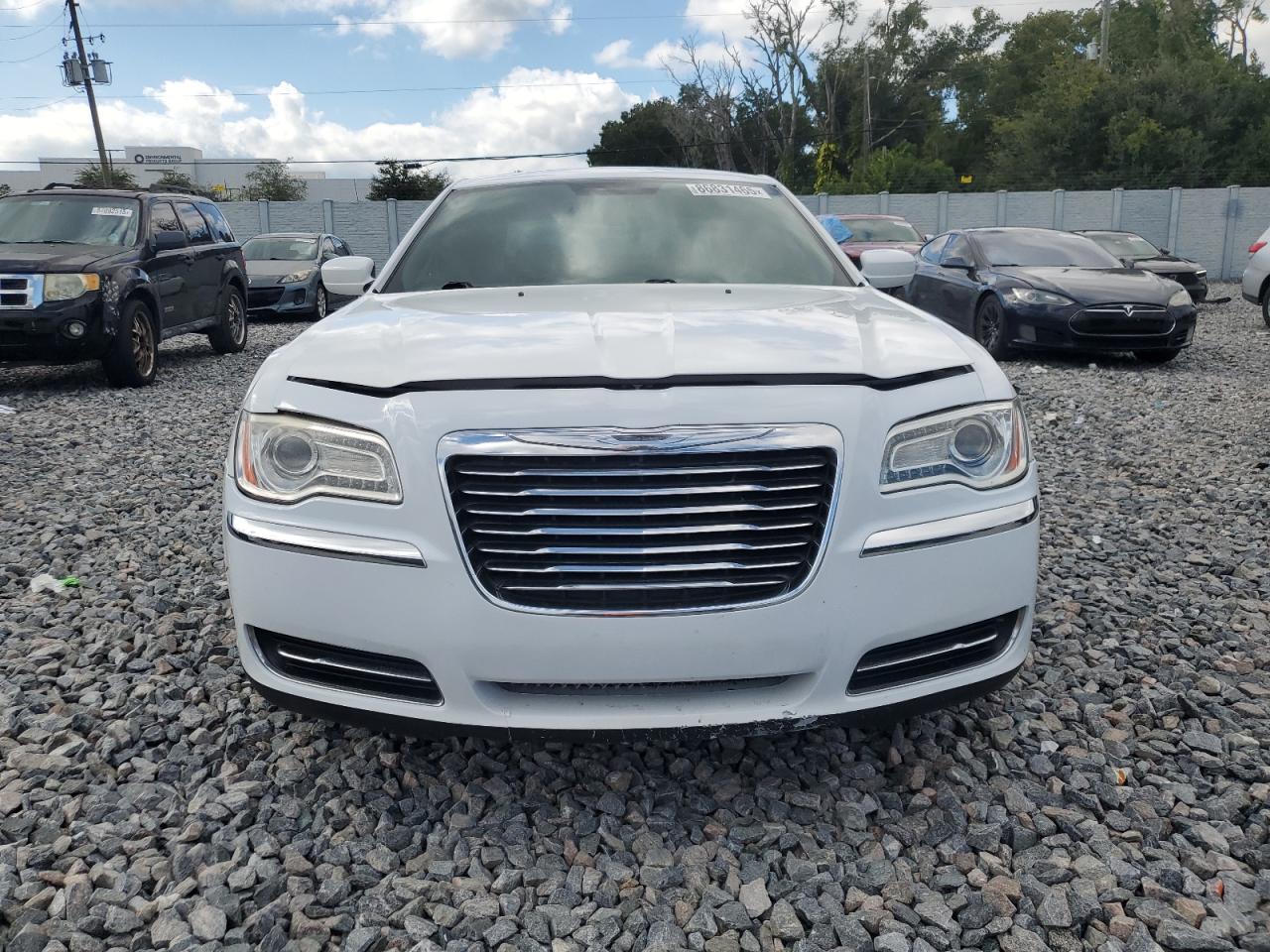 CHRYSLER 300