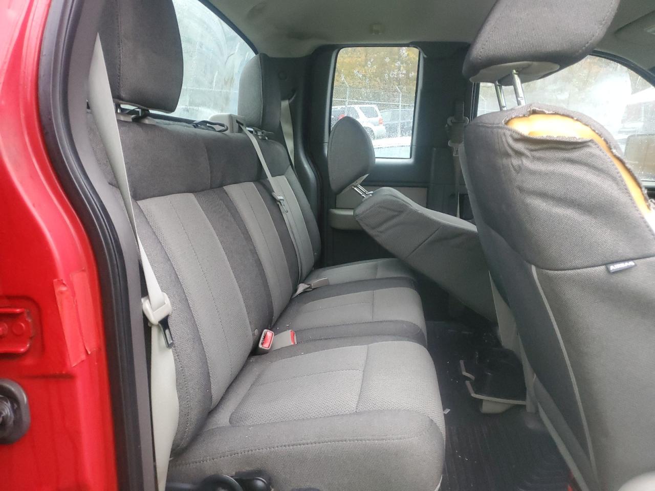 FORD F-150 SUPER CAB